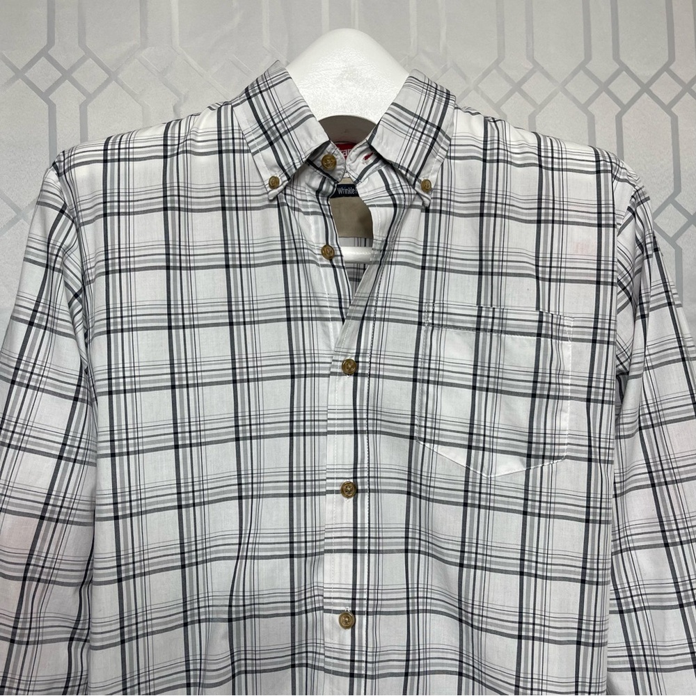 Wrangler Plaid Wrinkle Resist Button Down Long Sleeve Shirt Men’s Size Medium